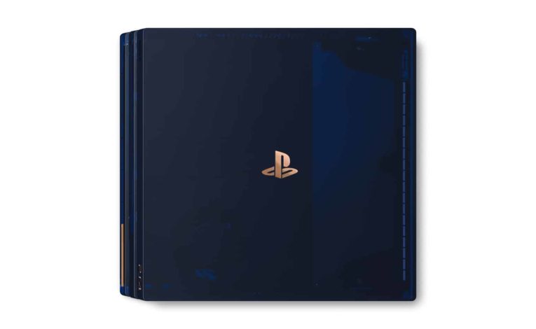 Eine seltene PS4 PRO mit der 500 Millionen Serien-Nummer. - (C) Sony