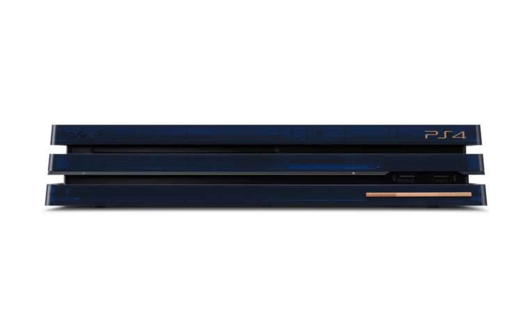 Eine seltene PS4 PRO mit der 500 Millionen Serien-Nummer. - (C) Sony