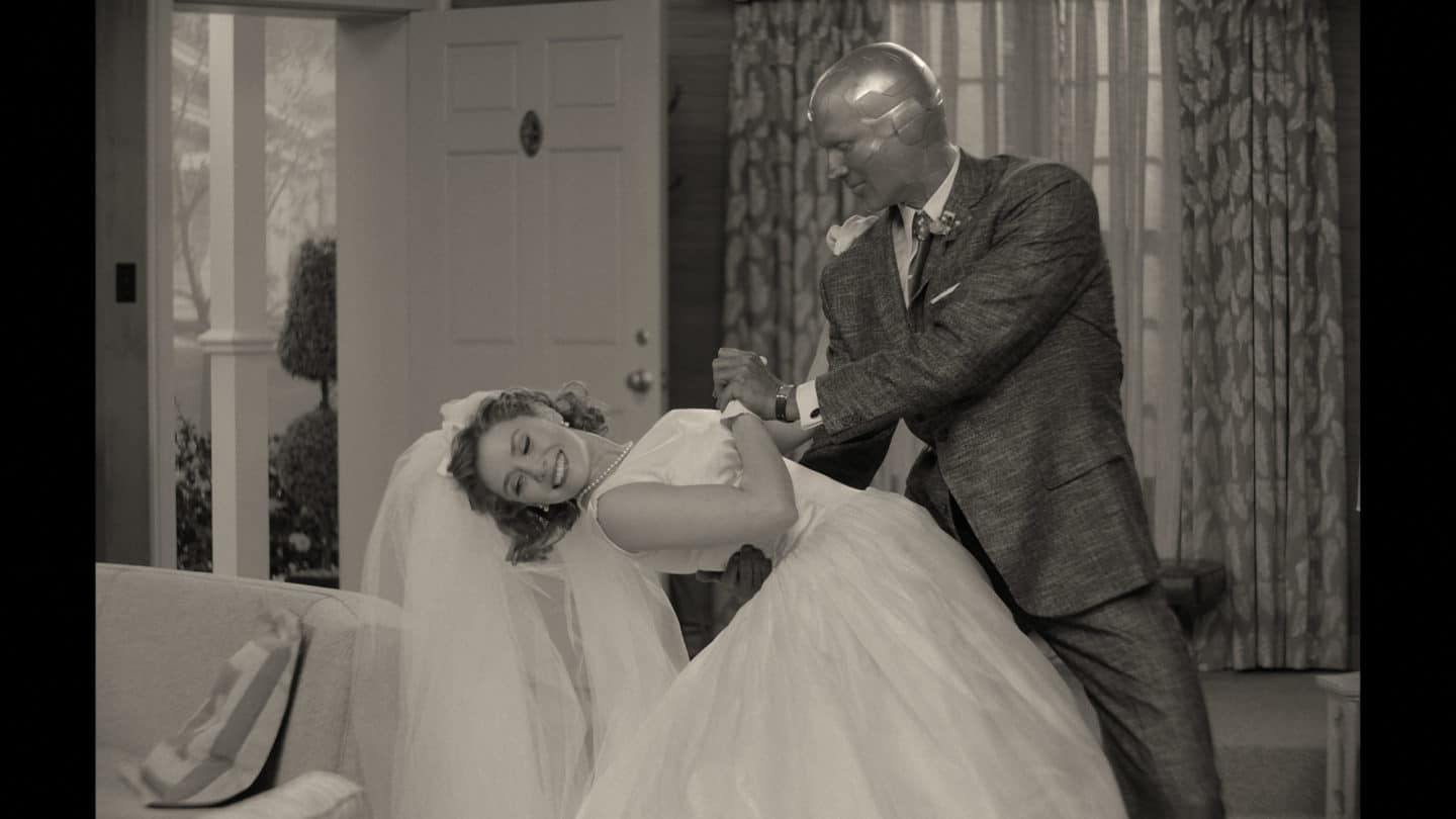 Wanda und Visions Hochzeit Paul Bettany and Elizabeth Olsen in WandaVision Verheiratet © Marvel Studios & Disney