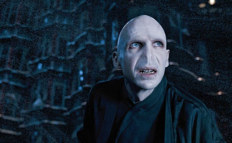 Wer spielt Voldemort in der neuen HBO-Harry-Potter-Serie?