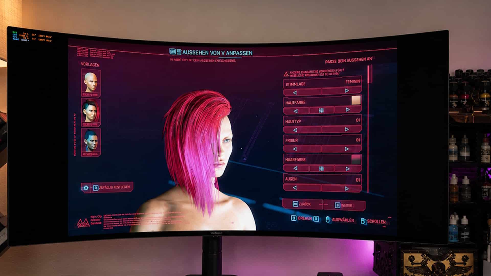 Curved-Monitor, auf dem Cyberpunk 2077 geöffnet ist. 