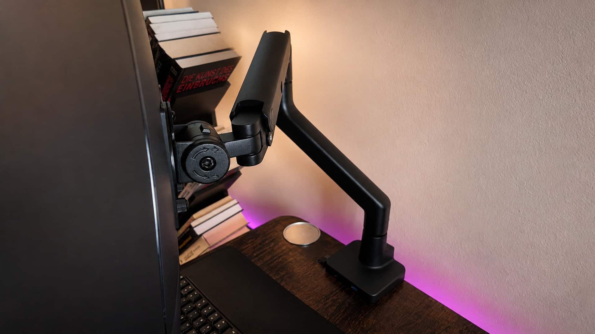 LG Ultragea 45GX950A-B mit Monitor Halterung