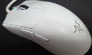 Razer Viper V4 Pro White Edition im Test: Federleicht, pfeilschnell, aber mir etwas zu laut